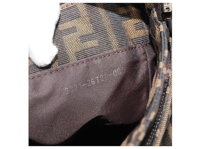 FENDI Zucca Canvas Mamma Baguette Tote Bag Black Brown Auth 189846A Marrone Nero - vista 12