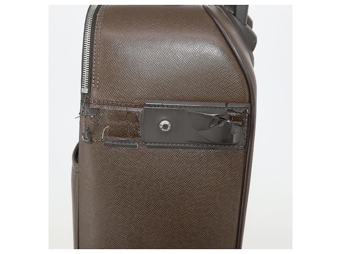 LOUIS VUITTON Taiga Pegas 55 Valigia Grizzly M23313 LV Auth 189034 Marrone - vista 4