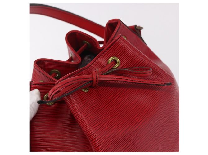Bolso de Hombro LOUIS VUITTON Epi Petit Noe Rojo M44107 LV Auth 189163 Roja - vista 10