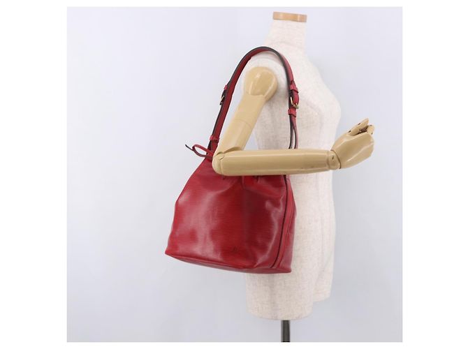 Bolso de Hombro LOUIS VUITTON Epi Petit Noe Rojo M44107 LV Auth 189163 Roja - vista 22