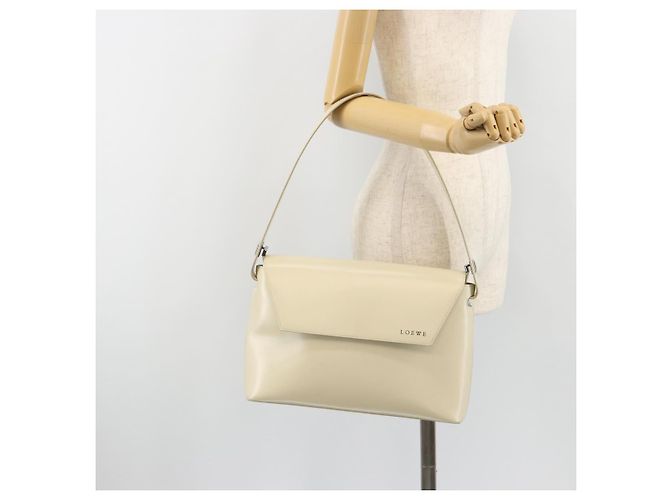 Borsa LOEWE in vernice beige argento Auth bs35774 - vista 24