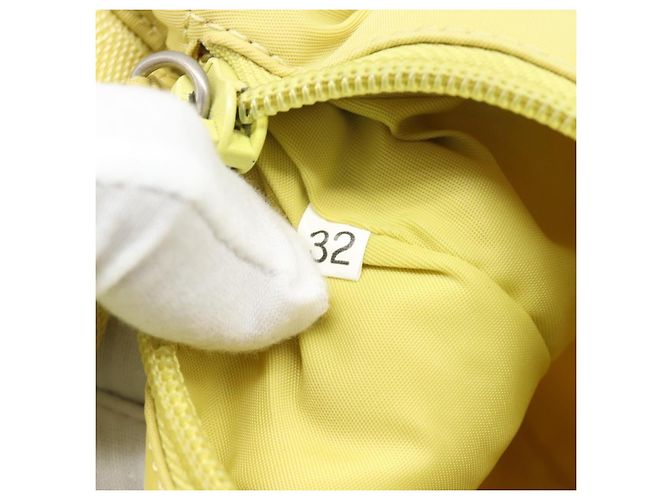 PRADA Hand Pouch Nylon Gelb Silber Auth 189641 - Ansicht 12