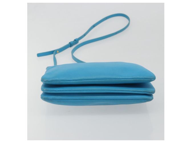 Céline Borsa a tracolla CELINE Trio in pelle azzurro oro Auth 189302 D'oro Blu chiaro - vista 5