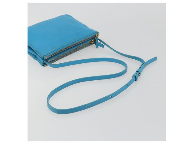 Céline Borsa a tracolla CELINE Trio in pelle azzurro oro Auth 189302 D'oro Blu chiaro - vista 7