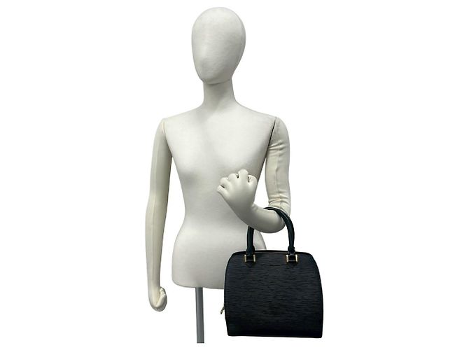 Borsa Louis Vuitton Pont Neuf in pelle Epi Nero - vista 2