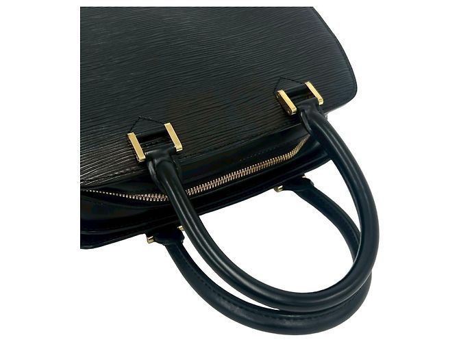 Borsa Louis Vuitton Pont Neuf in pelle Epi Nero - vista 4