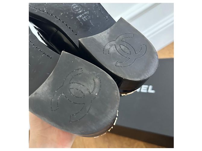 Chanel Mocassini in pelle nera Nero - vista 5