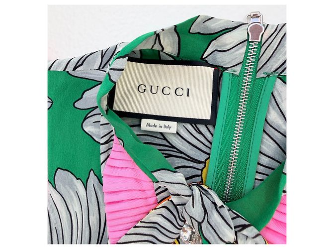 Vestido de seda Gucci Alessandro Michele Estampado Margaritas Primavera 2017 Rosa Blanco Verde - vista 10