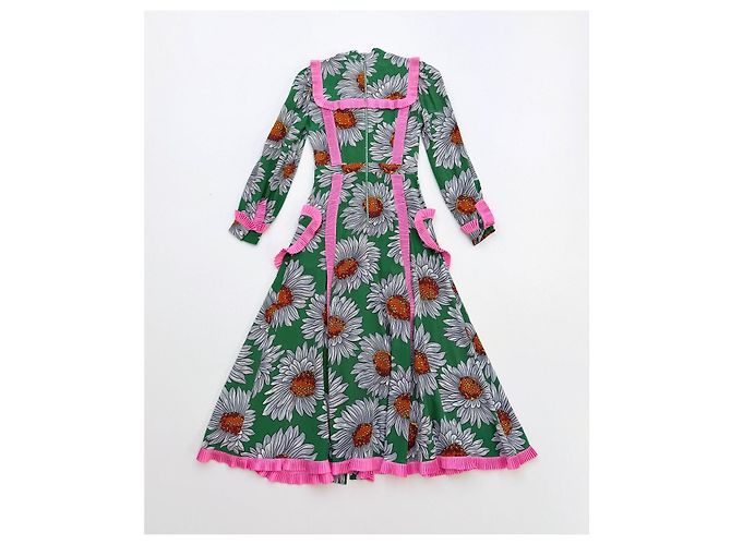 Vestido de seda Gucci Alessandro Michele Estampado Margaritas Primavera 2017 Rosa Blanco Verde - vista 5