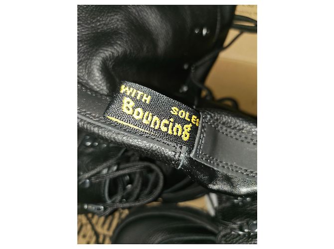 Dr. Martens DMLX XTRM HI Overknee-Stiefel Schwarz Leder - Ansicht 6