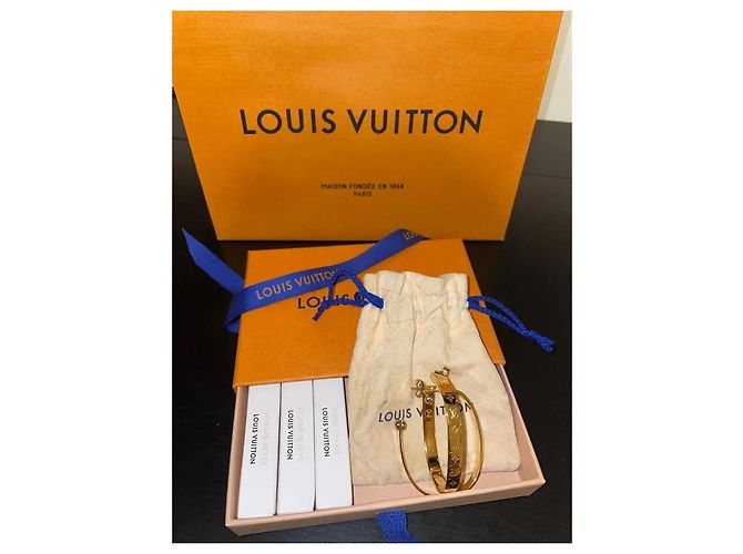 Louis Vuitton Orecchini a cerchio Monogram in oro D'oro - vista 2