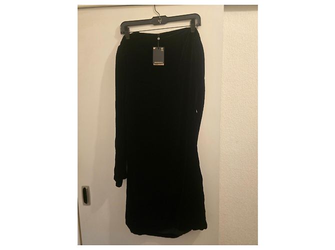 Massimo Dutti schwarzes Samt-Maxikleid - Ansicht 2