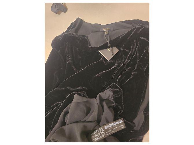 Massimo Dutti schwarzes Samt-Maxikleid - Ansicht 9