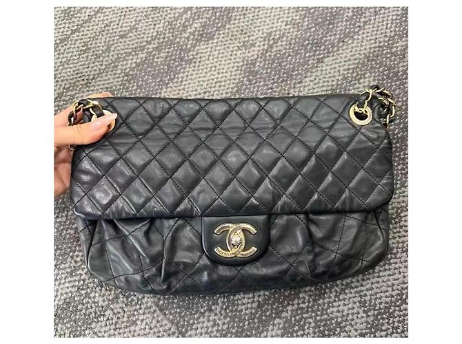 Timeless Borsa a tracolla Chanel Classic Jumbo in pelle trapuntata nera Nero - vista 4