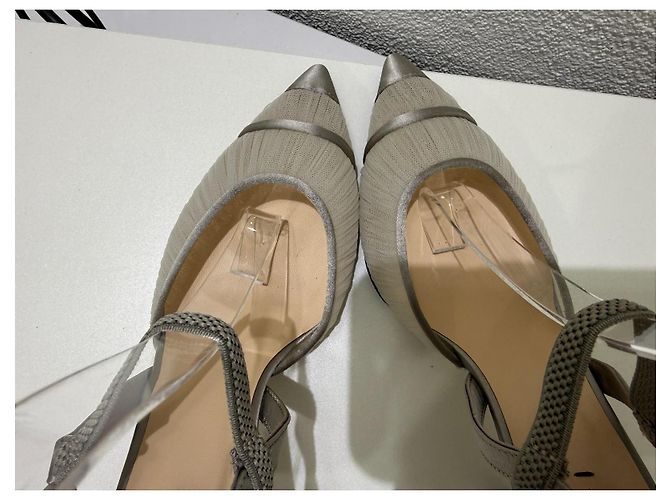 Fendi Colibri Pumps Grau Satin Mesh Silber - Ansicht 10