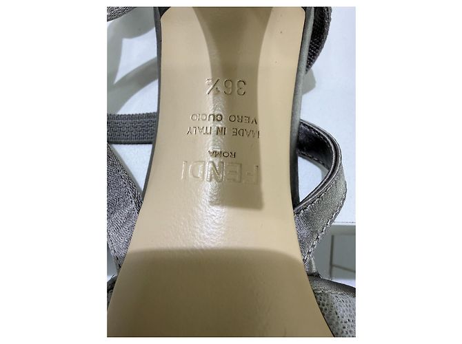 Fendi Colibri Pumps Grau Satin Mesh Silber - Ansicht 12
