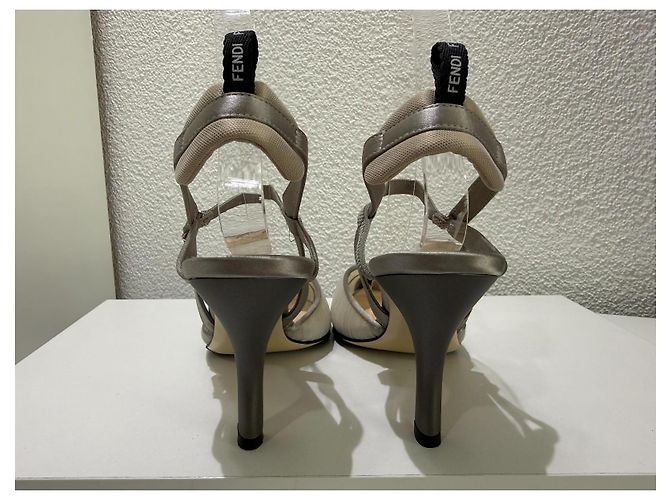 Fendi Colibri Pumps Grau Satin Mesh Silber - Ansicht 9