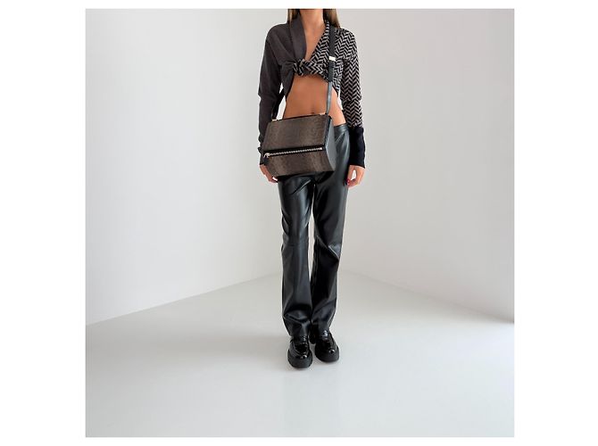 Givenchy Pandora Box Piccola Borsa a Tracolla in Pelle di Lucertola Marrone - vista 3