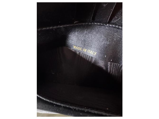 Timeless Chanel Portafoglio Classico in Pelle Caviar Nera Nero - vista 11
