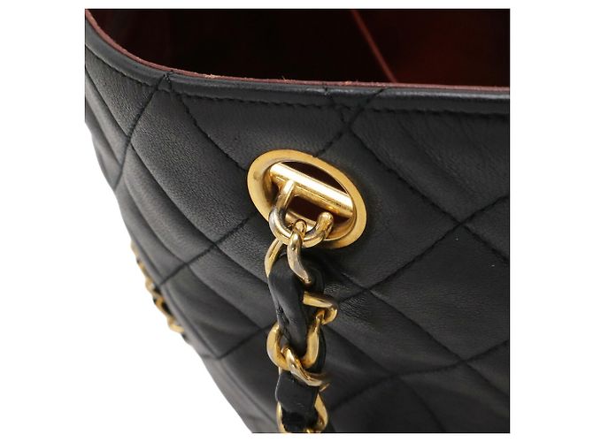 Borsa a tracolla Chanel Matelassé Coco Mark Chain Nero - vista 7