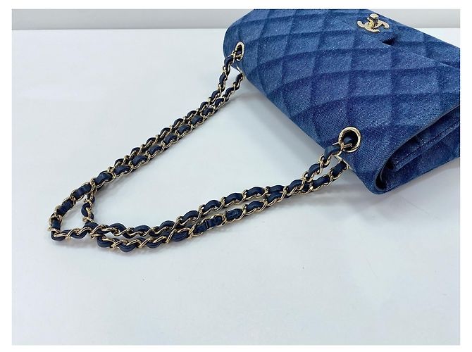 Borsa a tracolla Chanel 25 blu - vista 9