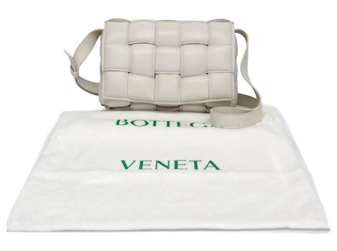 Borsa a Spalla Bottega Veneta Intrecciato Padded Cassette Bianco sporco - vista 2