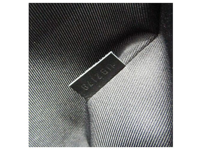 Louis Vuitton Taiga Rainbow Pochette M30347 Nero Multicolore - vista 14