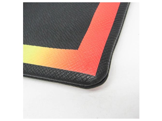 Louis Vuitton Taiga Rainbow Pochette M30347 Nero Multicolore - vista 4