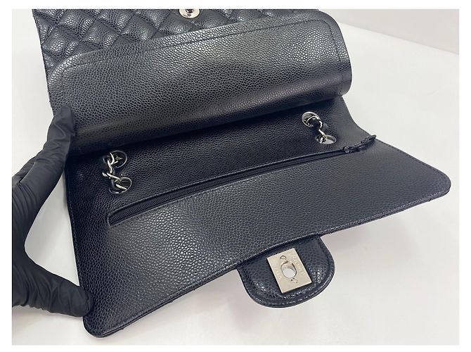 Borsa a tracolla Chanel Matelassé nera Nero - vista 10