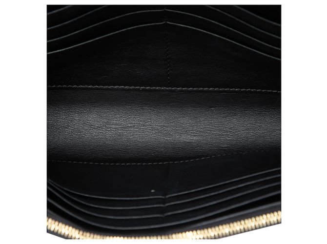 Céline Celine Bicolor Leder-Umschlaggeldbörse in Schwarz mit Kette - Ansicht 4