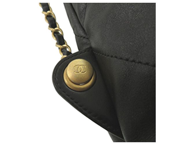 Chanel 22 Rucksack aus gestepptem glänzendem Kalbsleder Schwarz Large - Ansicht 9