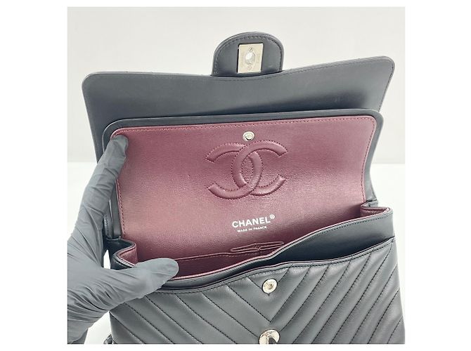 Borsa a tracolla Chanel Matelassé nera Nero - vista 13