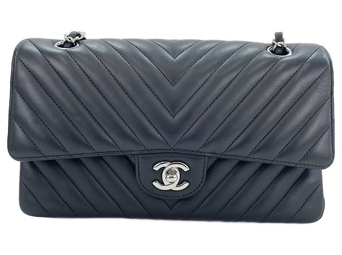 Borsa a tracolla Chanel Matelassé nera Nero - vista 2