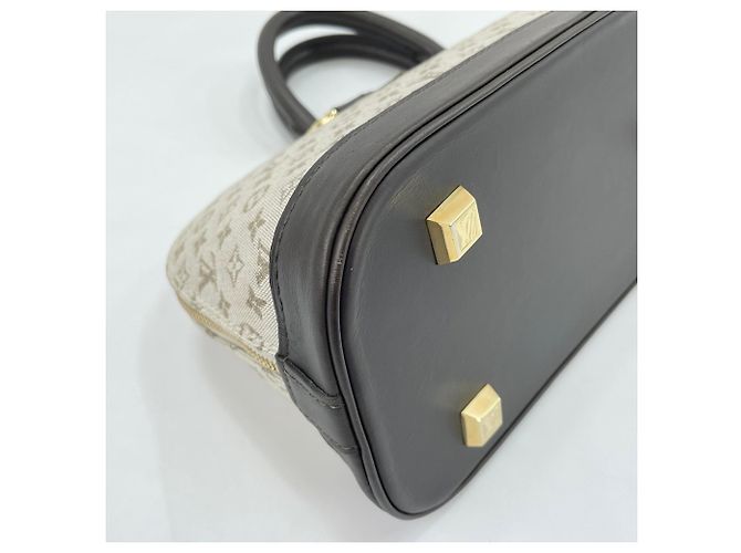 Borsa lunga Louis Vuitton Alma in Khaki Cachi - vista 9