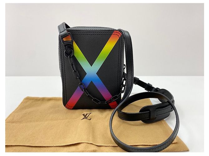 Borsa a tracolla Louis Vuitton Danube Messenger Nero - vista 11