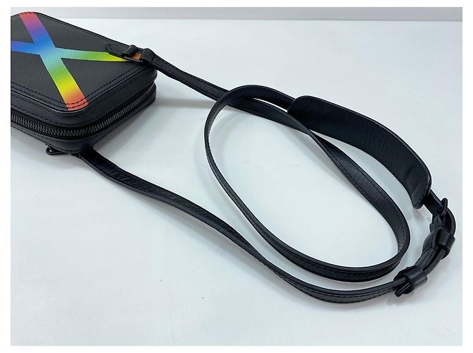Borsa a tracolla Louis Vuitton Danube Messenger Nero - vista 9
