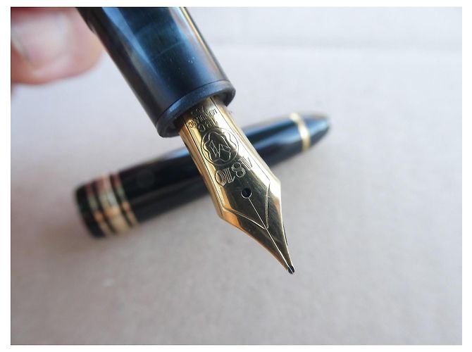 Montblanc Meisterstück 146 Gold Füllfederhalter - Ansicht 9