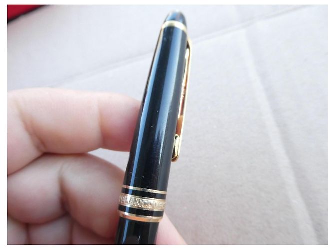 Montblanc Meisterstück Classique Stylo Bille Or Noir Doré - vue 13
