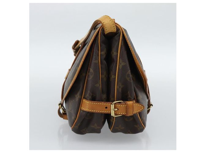 Louis Vuitton Saumur Monogram Canvas 30 Marrone - vista 3