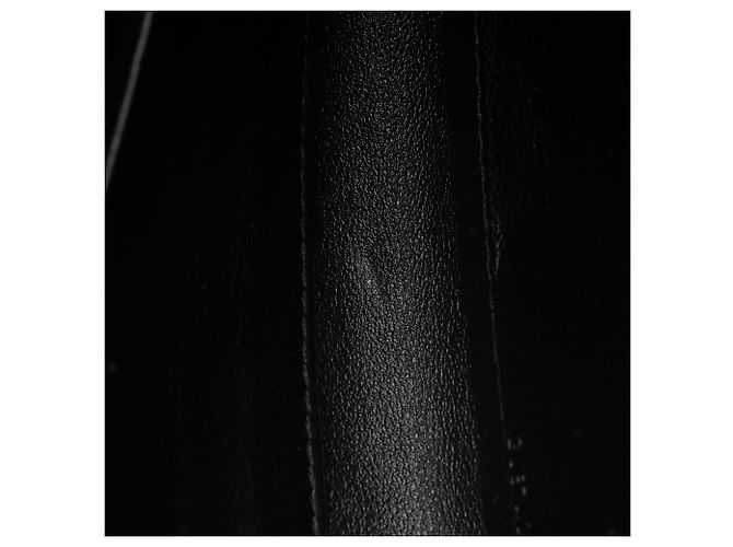 Portefeuille à chaîne Saint Laurent en agneau matelassé avec monogramme Cassandre Noir - vue 10