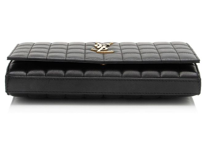 Portefeuille à chaîne Saint Laurent en agneau matelassé avec monogramme Cassandre Noir - vue 4