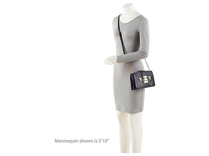 Clutch Trunk in pelle Epi Louis Vuitton Nero - vista 5