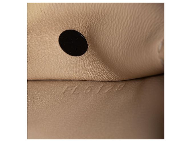 Clutch Trunk in pelle Epi Louis Vuitton Nero - vista 6