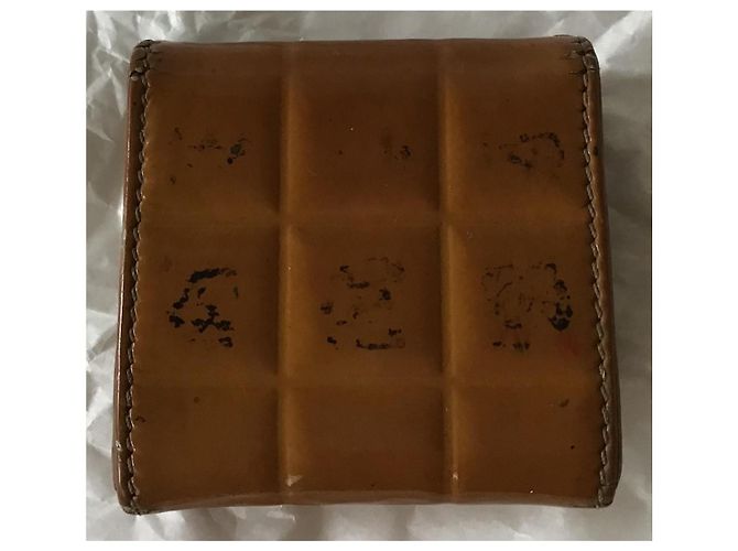 Chanel Chocolate Bar Münzbeutel aus gestepptem Lackleder Braun - Ansicht 5