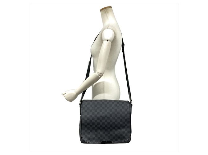 Borsa a Spalla Louis Vuitton Daniel MM Nero - vista 10