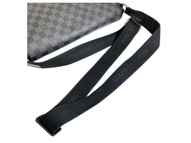 Borsa a Spalla Louis Vuitton Daniel MM Nero - vista 5