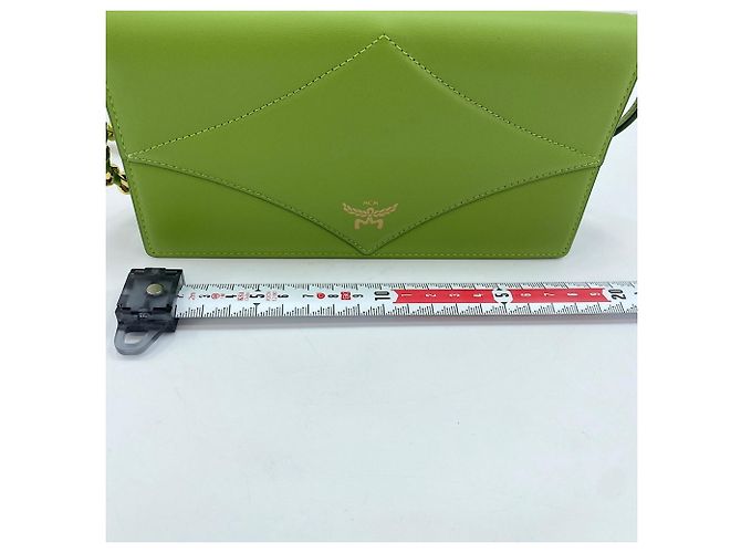 Pochette 2-Way MCM in verde - vista 4