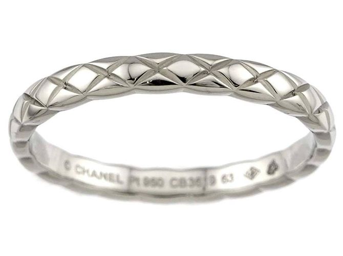 Anello Chanel Coco Crush Small SM #63 in Platino - vista 2