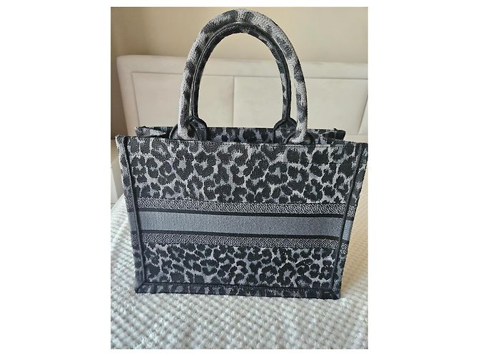 Christian Dior Book Tote Leopardato Nero Grigio - vista 6