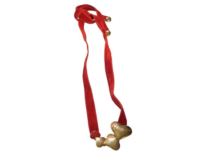 Louis Vuitton Collana Choker Sweet Monogram Cuore in Velluto Rosso D'oro - vista 5